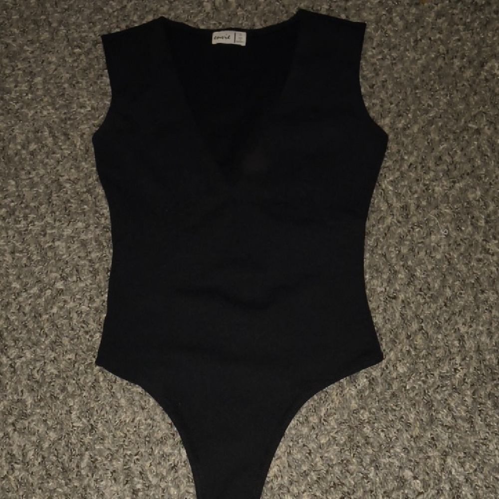 Aritzia Black Bodysuit Top Seamless Design